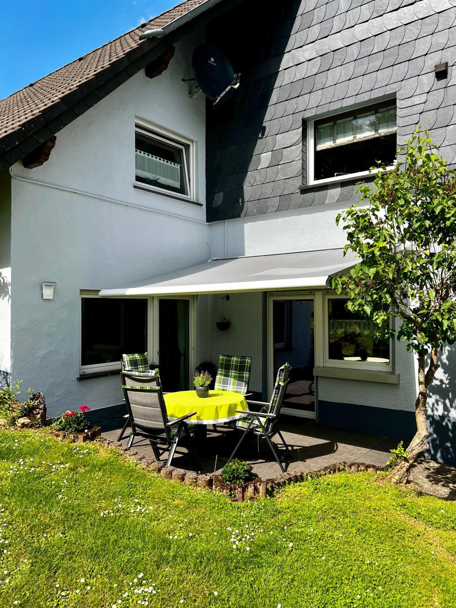 Deine-Eifel-Ferienwohnung Feusdorf Exteriör bild