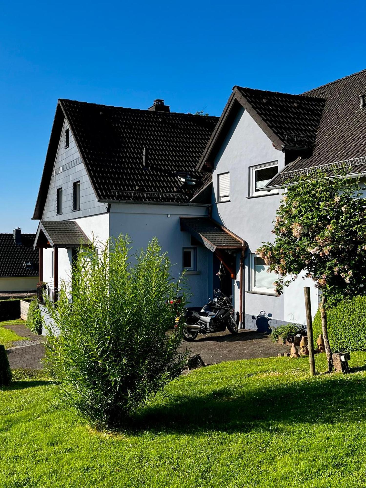 Deine-Eifel-Ferienwohnung Feusdorf Exteriör bild