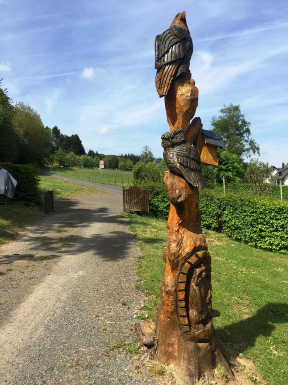 Deine-Eifel-Ferienwohnung Feusdorf Exteriör bild